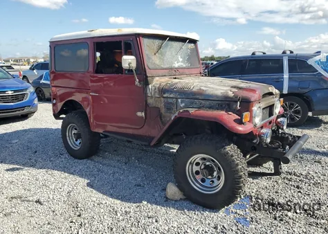 1972 Toyota Fj-40 из США, поврежденный, VIN FJ40132074